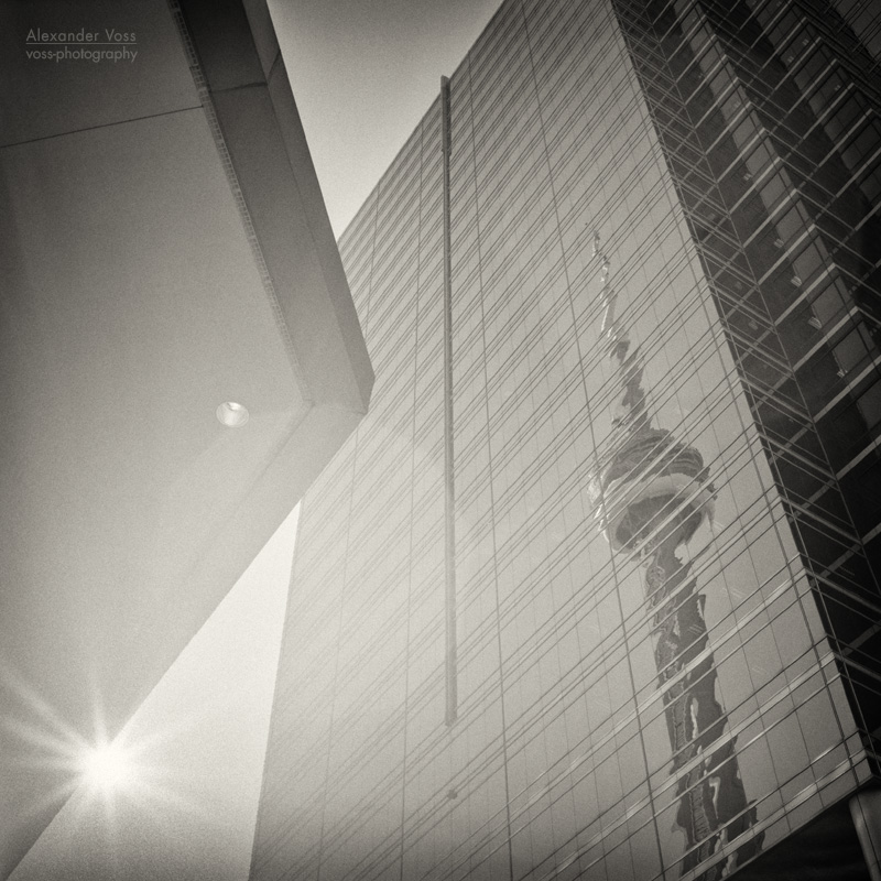 Analoge Schwarzweiss-Fotografie: Toronto – CN Tower