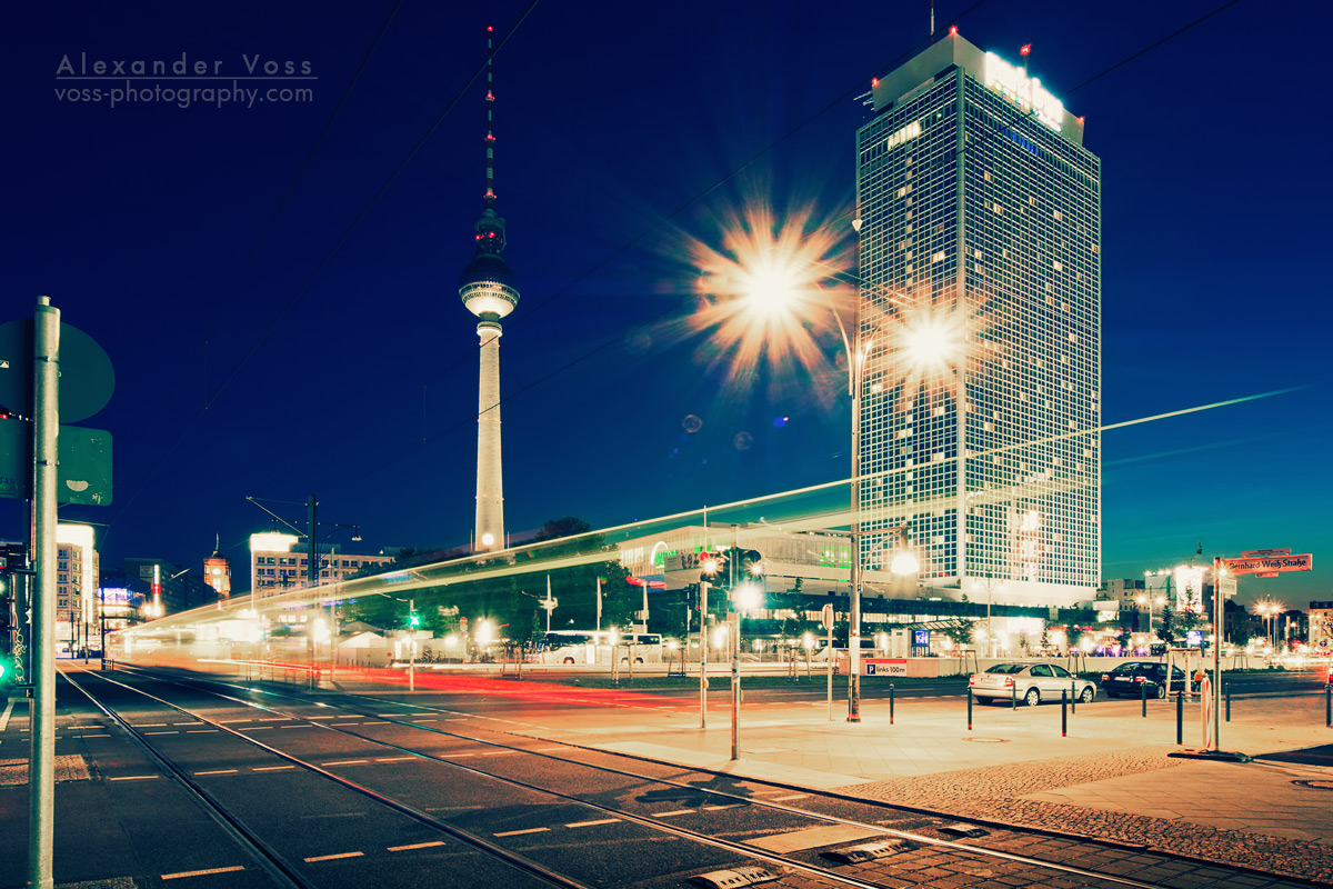 Berlin - Alexanderplatz bei Nacht